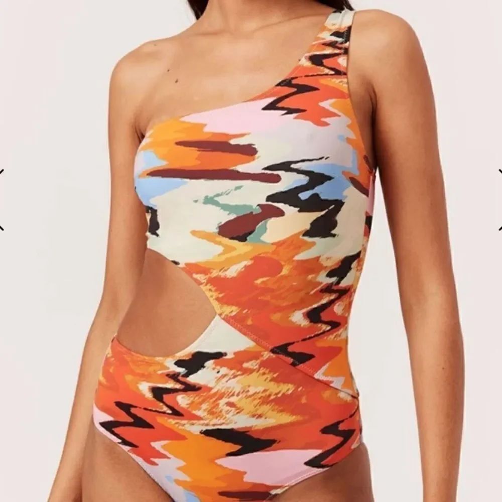 SOLID AND STRIPED- THE CLAUDIA DISTORTIA - Picture 3 of 12